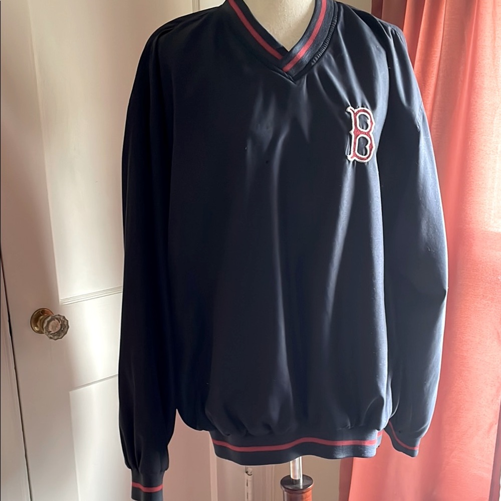 Boston Red Sox Logo lightweight pullover.